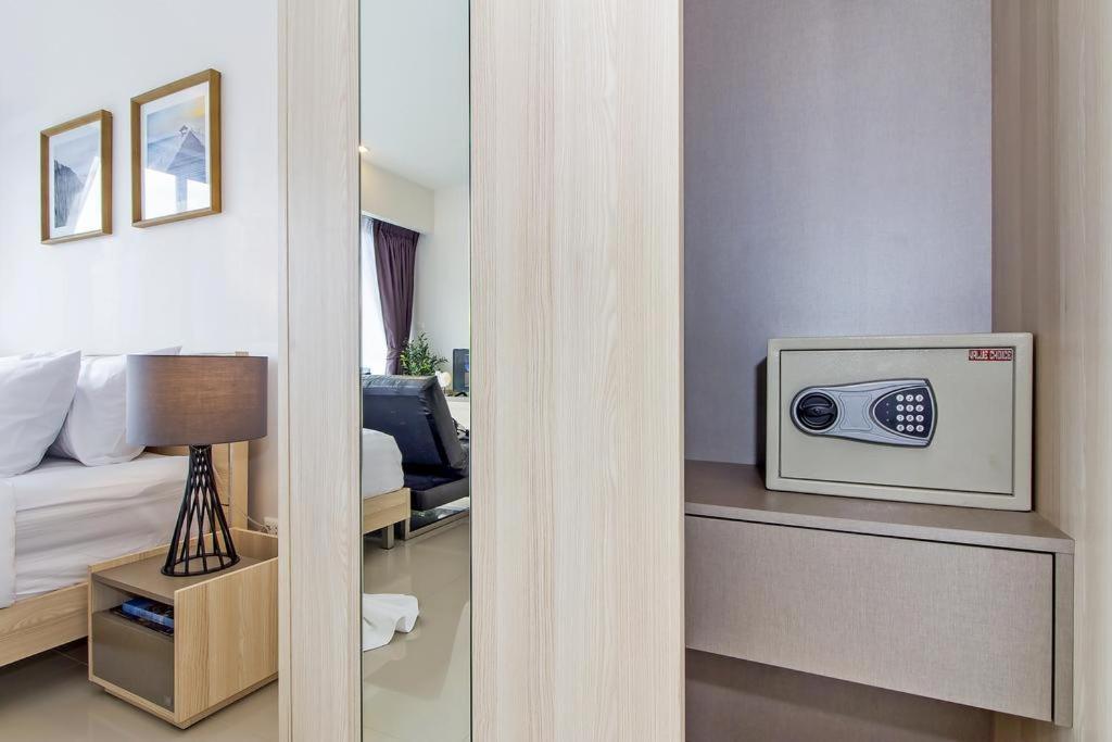Chic Condo By Resava Karon Kültér fotó